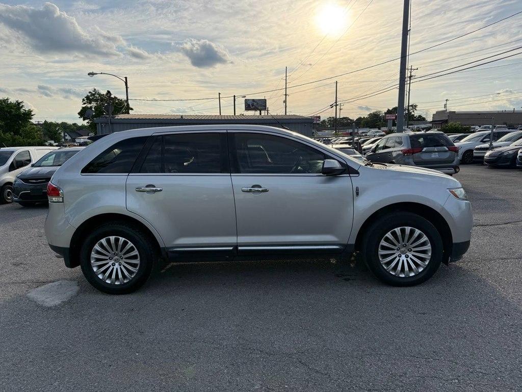 Lincoln MKX FWD 4dr 2011