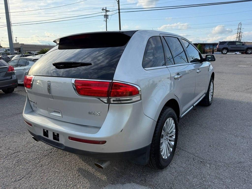 Lincoln MKX FWD 4dr 2011