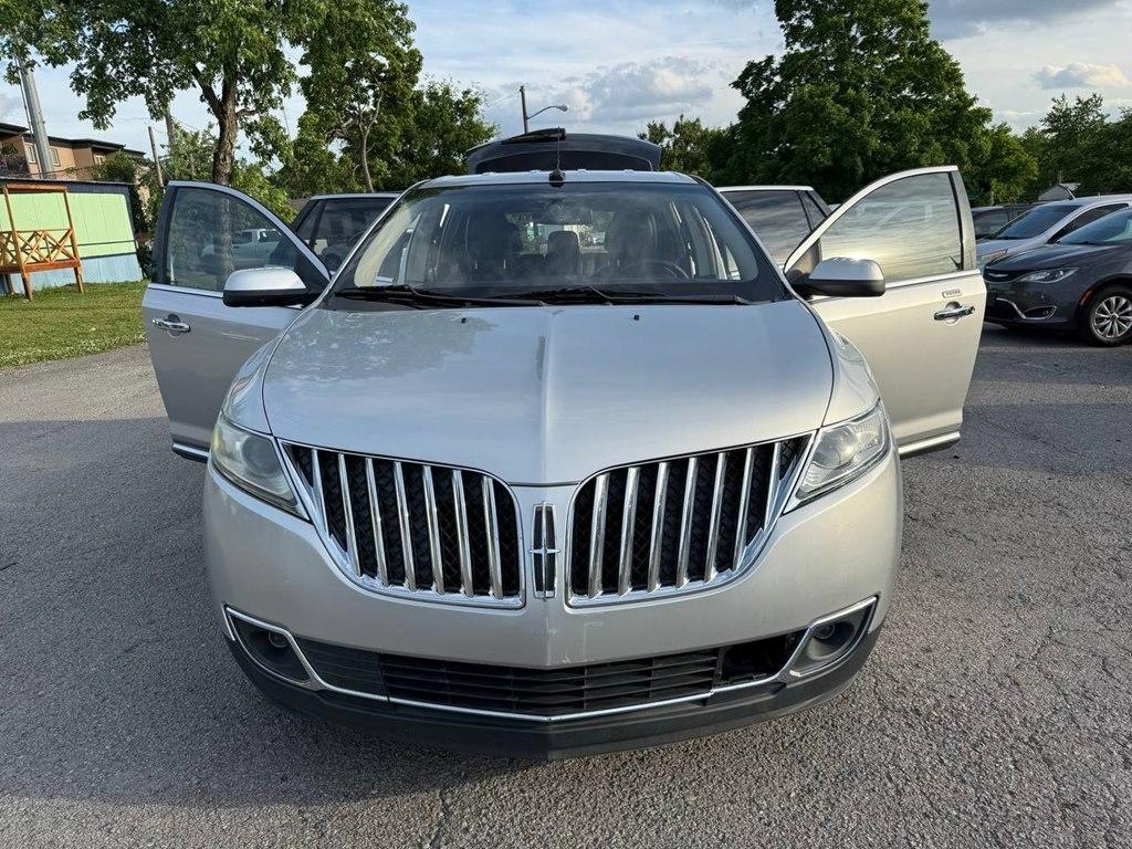 Lincoln MKX FWD 4dr 2011