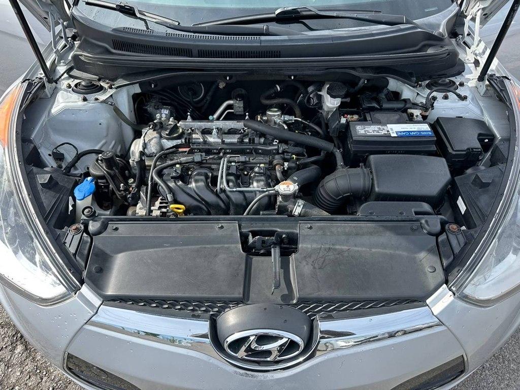 Hyundai Veloster 3dr Cpe Auto 2016