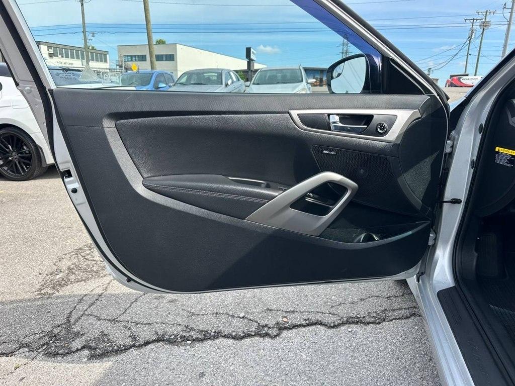 Hyundai Veloster 3dr Cpe Auto 2016