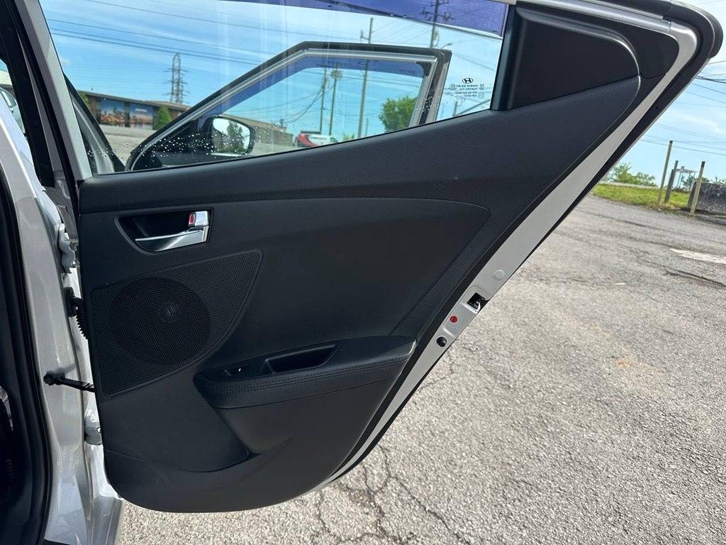 Hyundai Veloster 3dr Cpe Auto 2016