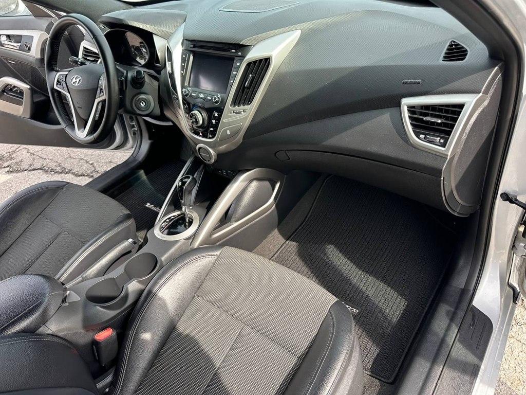 Hyundai Veloster 3dr Cpe Auto 2016