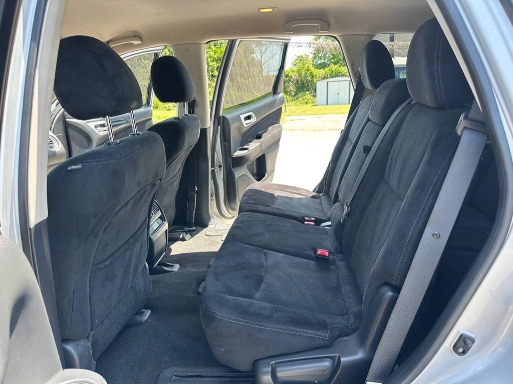 Nissan Pathfinder 4WD 4dr SV 2014