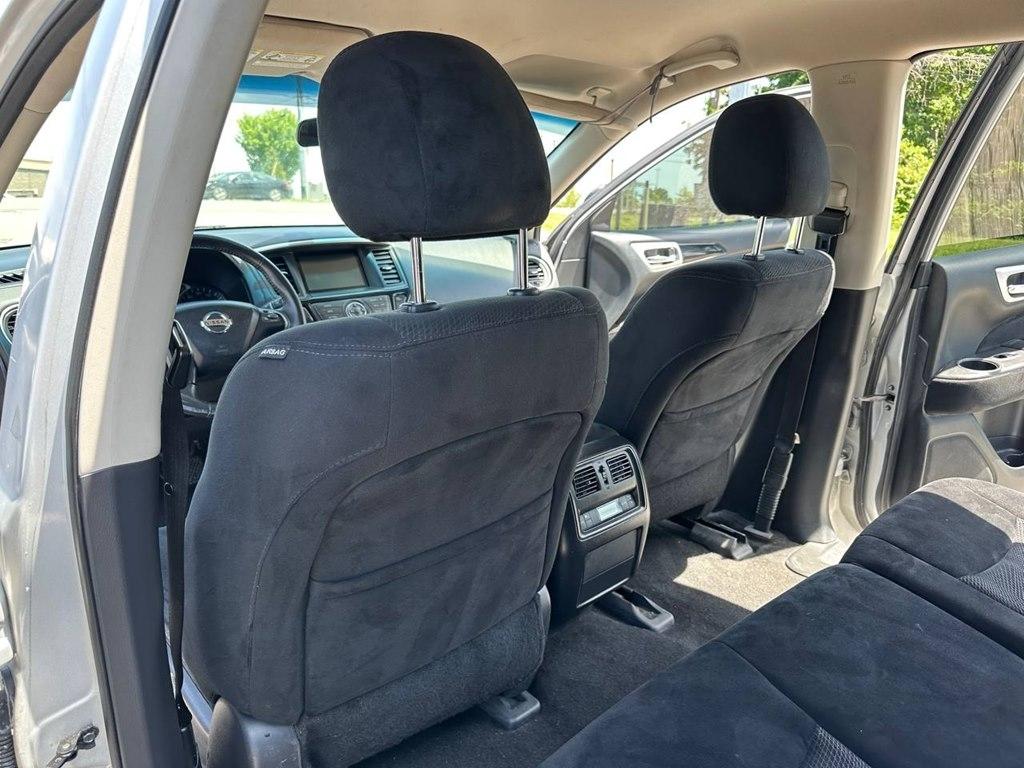 Nissan Pathfinder 4WD 4dr SV 2014