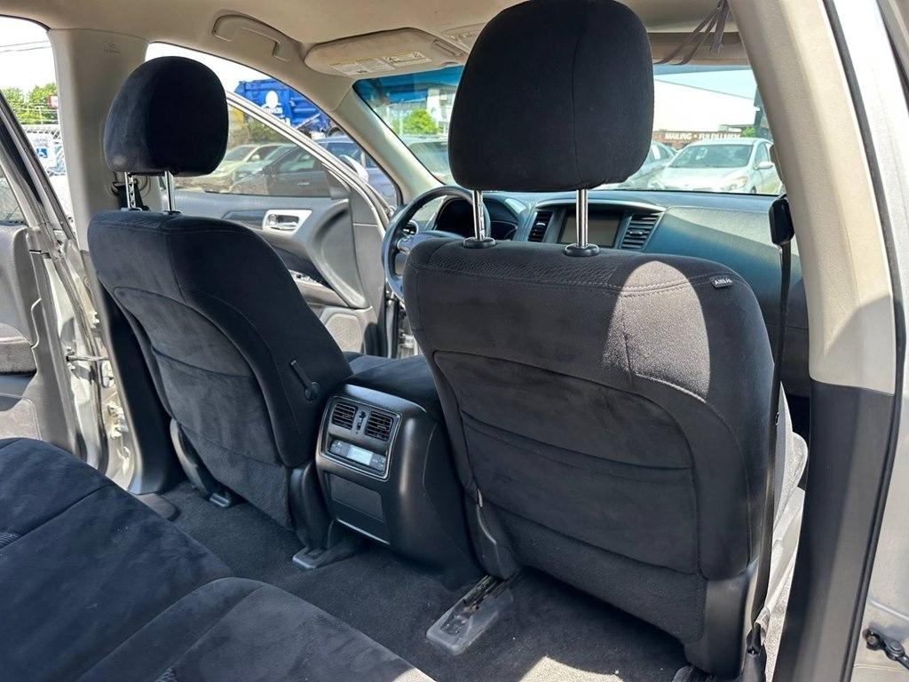 Nissan Pathfinder 4WD 4dr SV 2014