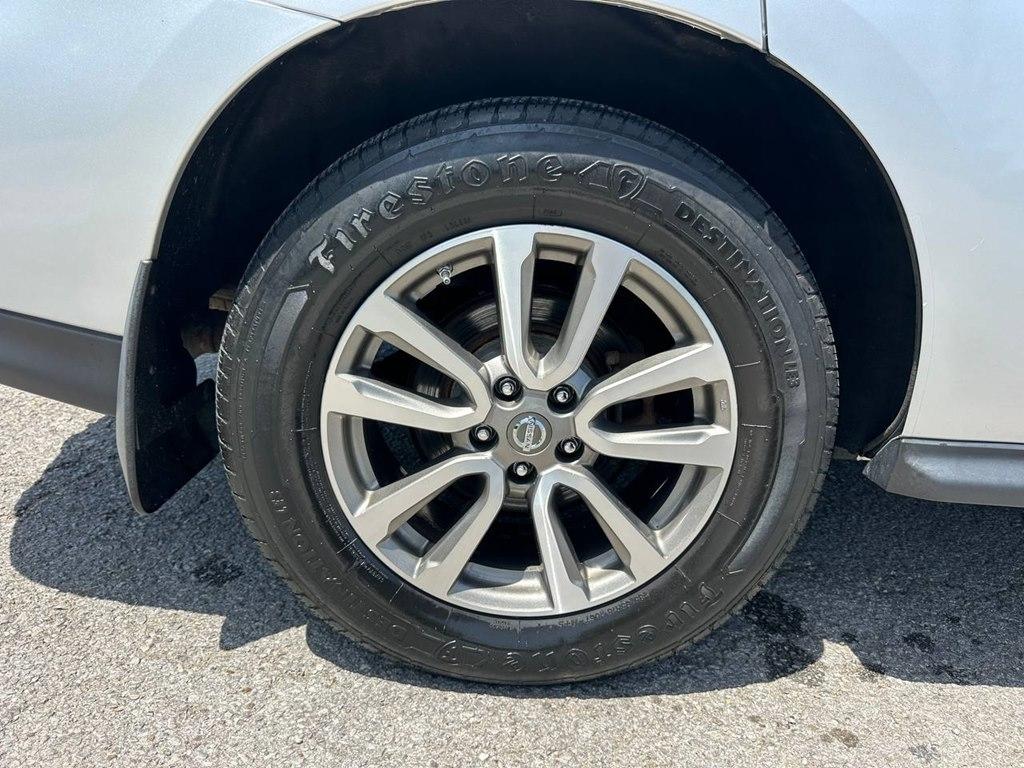 Nissan Pathfinder 4WD 4dr SV 2014