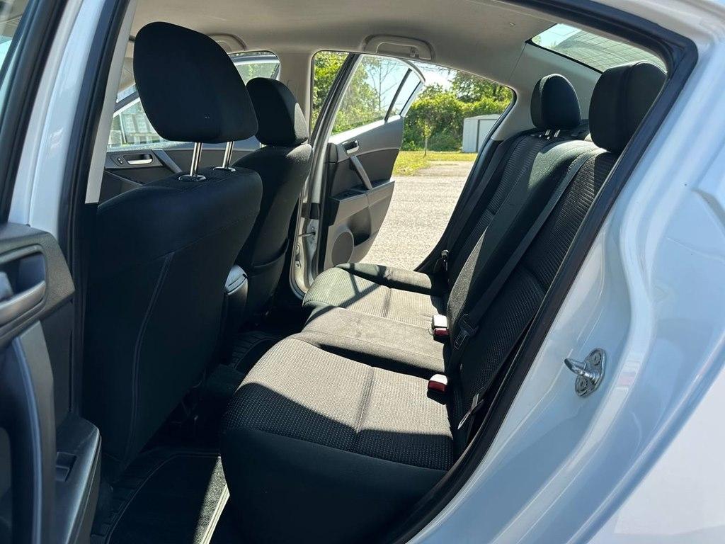 Mazda MAZDA3 4dr Sdn Auto i Sport 2013