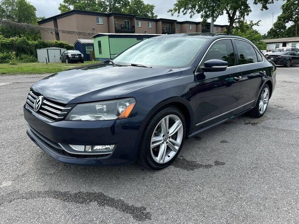 Volkswagen Passat 4dr Sdn 1.8T Auto Sport 2015