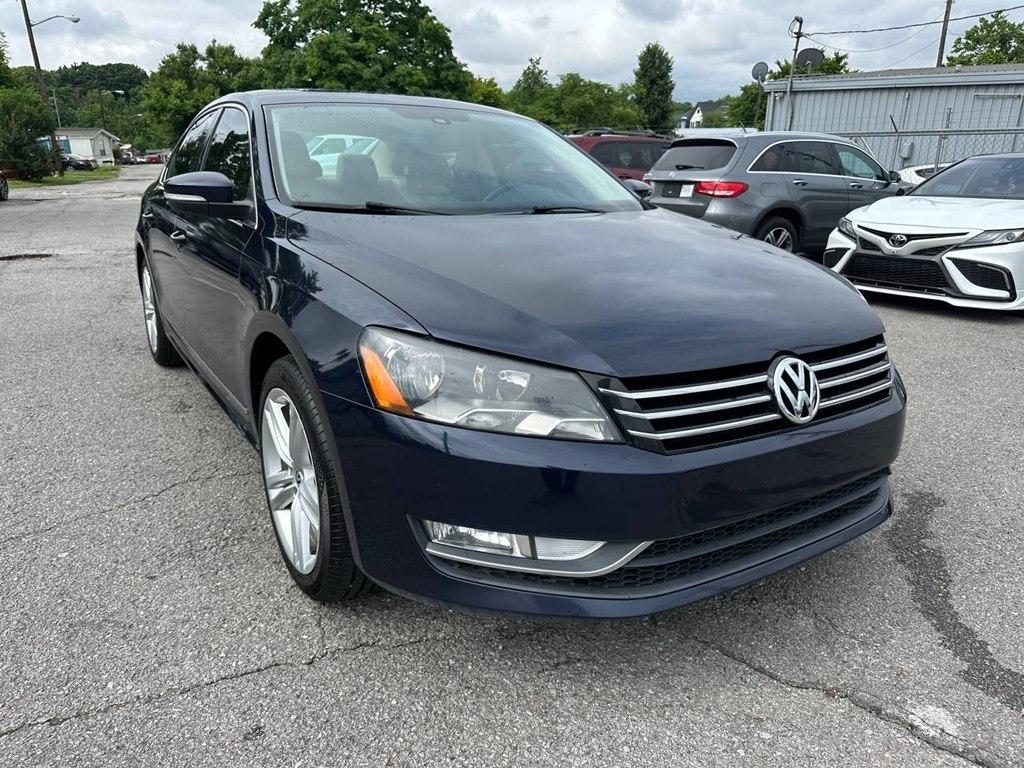 Volkswagen Passat 4dr Sdn 1.8T Auto Sport 2015