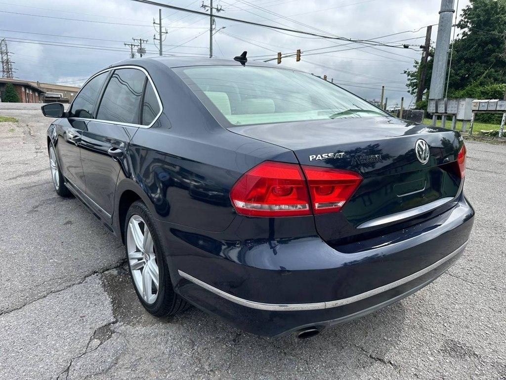 Volkswagen Passat 4dr Sdn 1.8T Auto Sport 2015