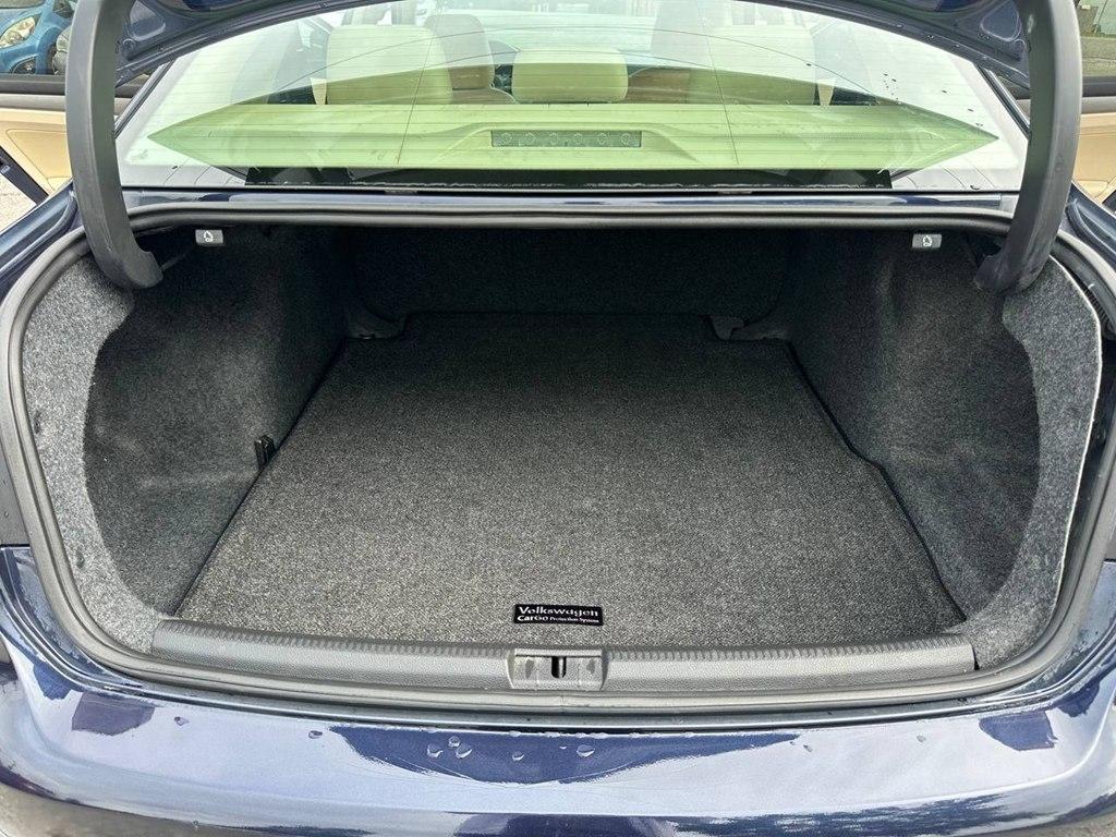 Volkswagen Passat 4dr Sdn 1.8T Auto Sport 2015