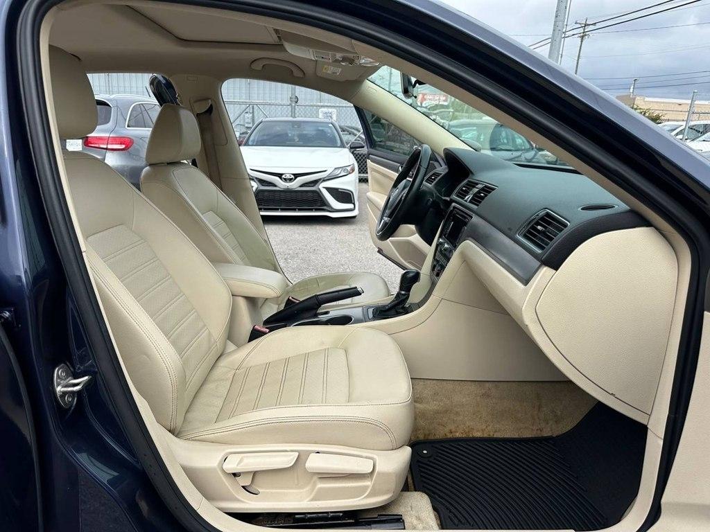 Volkswagen Passat 4dr Sdn 1.8T Auto Sport 2015