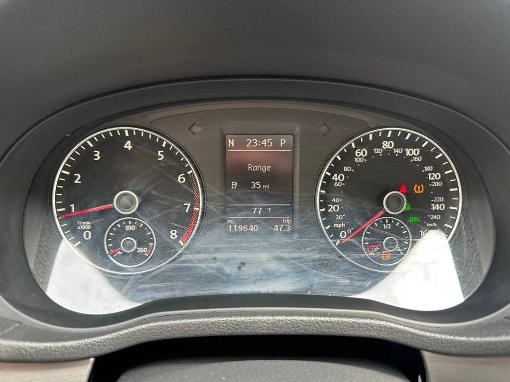 Volkswagen Passat 4dr Sdn 1.8T Auto Sport 2015
