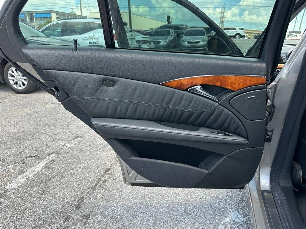 Mercedes-Benz E-Class 4dr Sdn 3.2L 2003