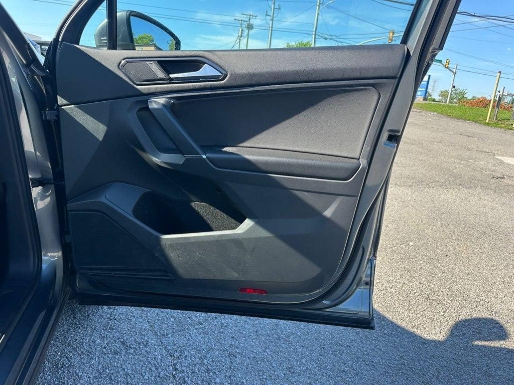 Volkswagen Tiguan 2.0T SEL FWD 2018