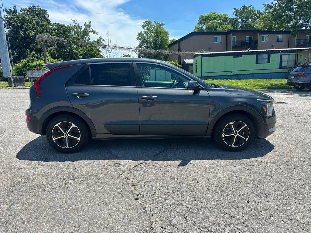 Kia Niro LX FWD 2023