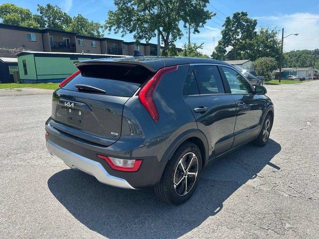 Kia Niro LX FWD 2023