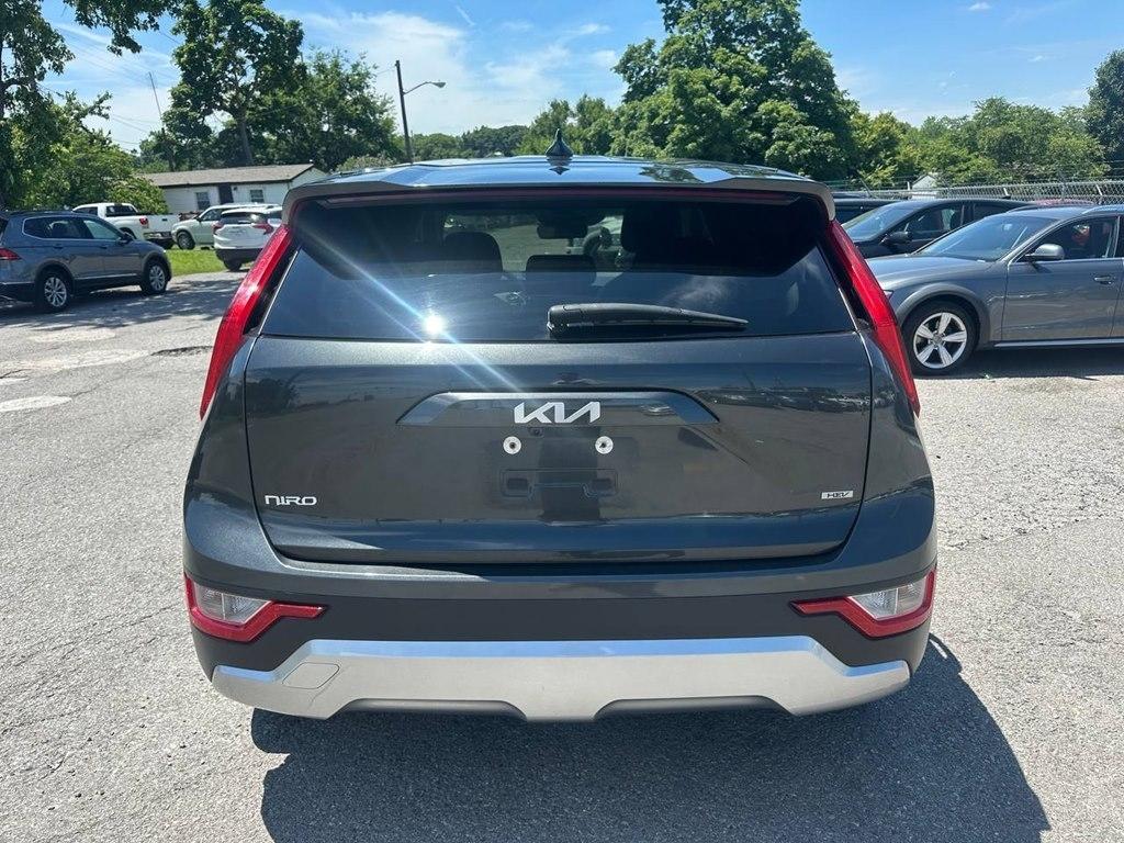Kia Niro LX FWD 2023