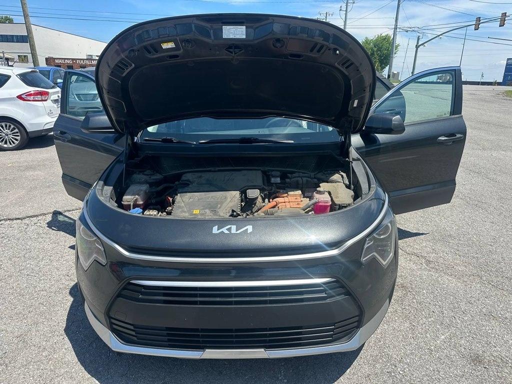 Kia Niro LX FWD 2023
