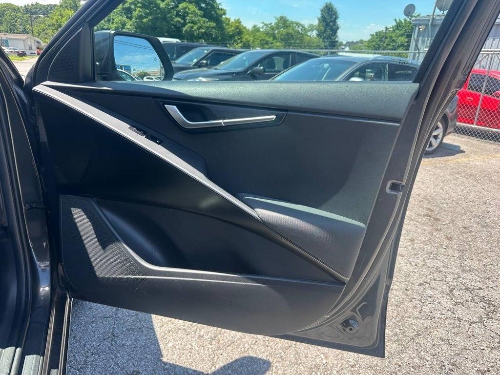 Kia Niro LX FWD 2023