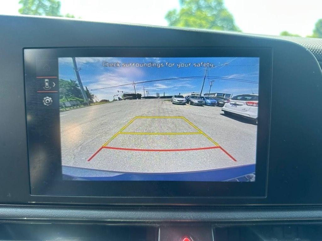 Kia Niro LX FWD 2023