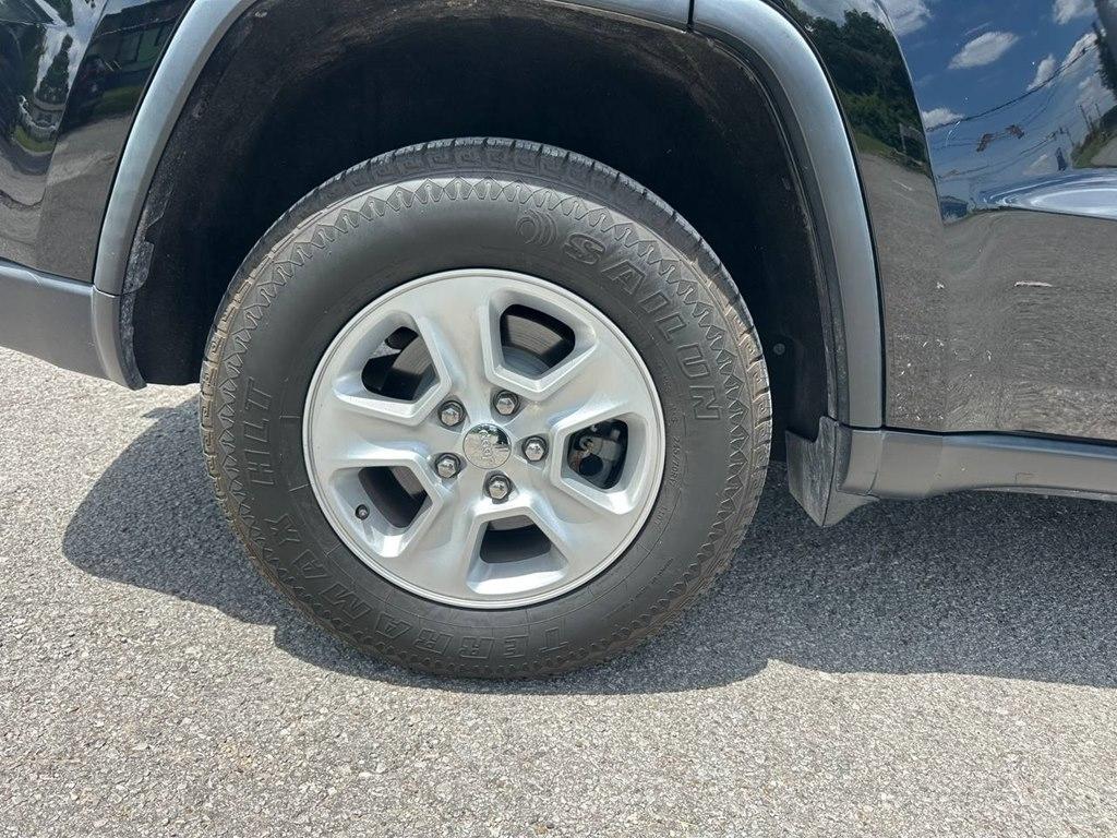 Jeep Grand Cherokee Laredo 4x4 2017