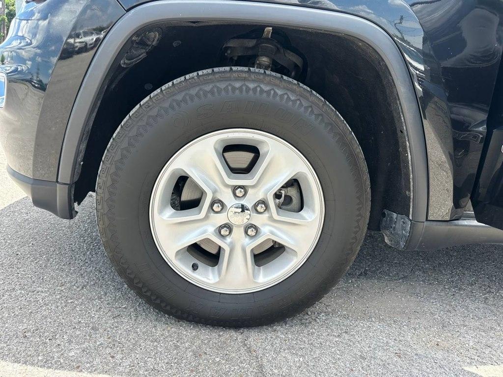 Jeep Grand Cherokee Laredo 4x4 2017