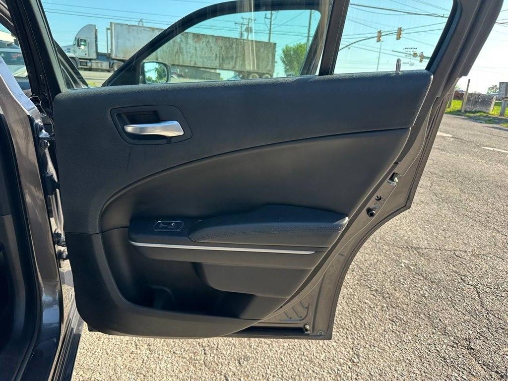 Dodge Charger SXT RWD 2020