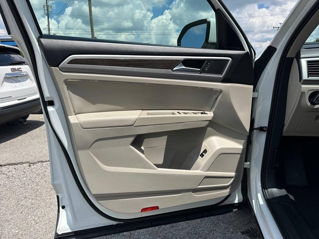 Volkswagen Atlas 3.6L V6 SE w/Technology 4MOTION 2019
