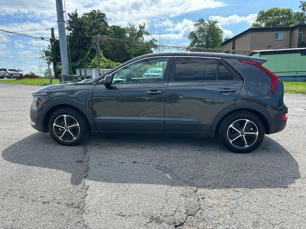 Kia Niro LX FWD 2023