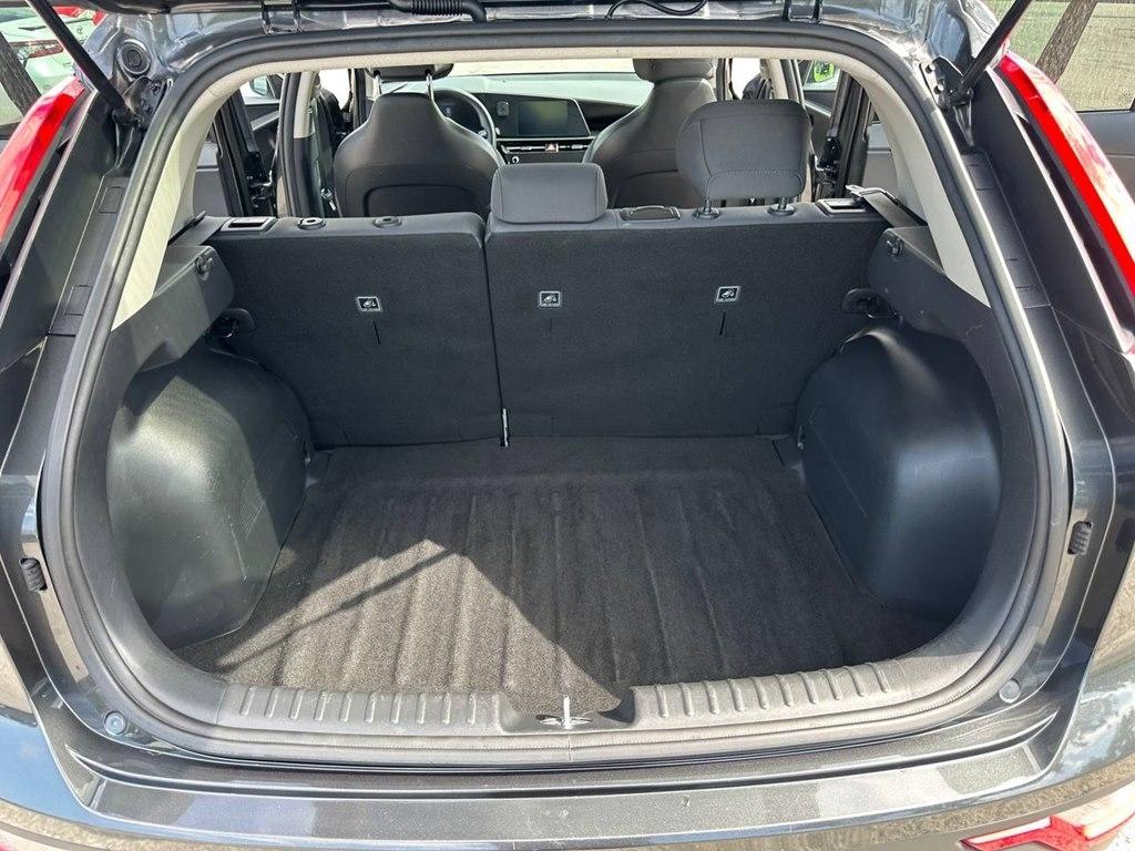 Kia Niro LX FWD 2023