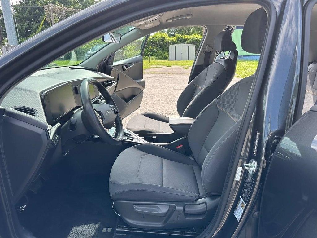Kia Niro LX FWD 2023