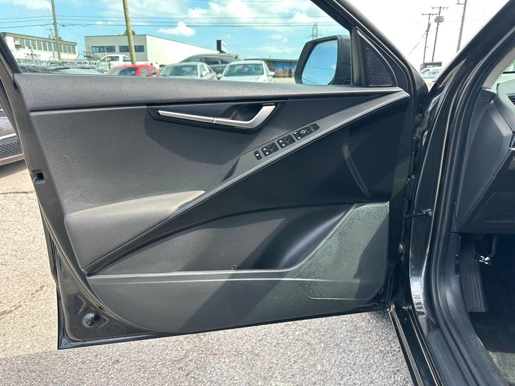 Kia Niro LX FWD 2023