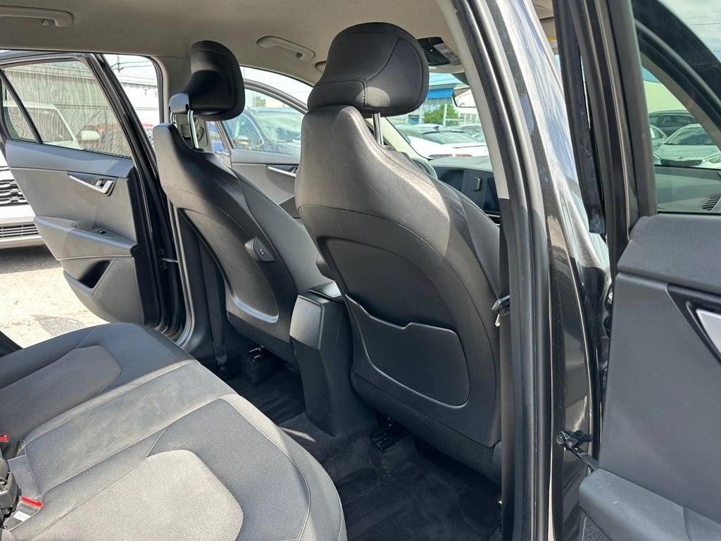 Kia Niro LX FWD 2023