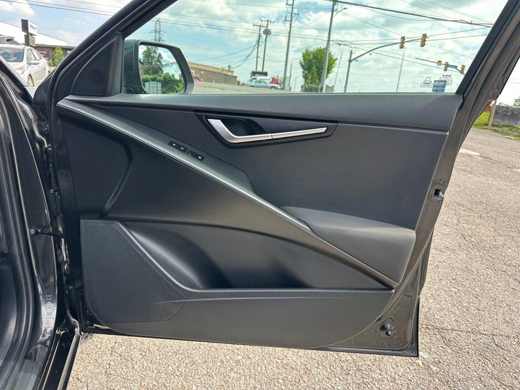 Kia Niro LX FWD 2023