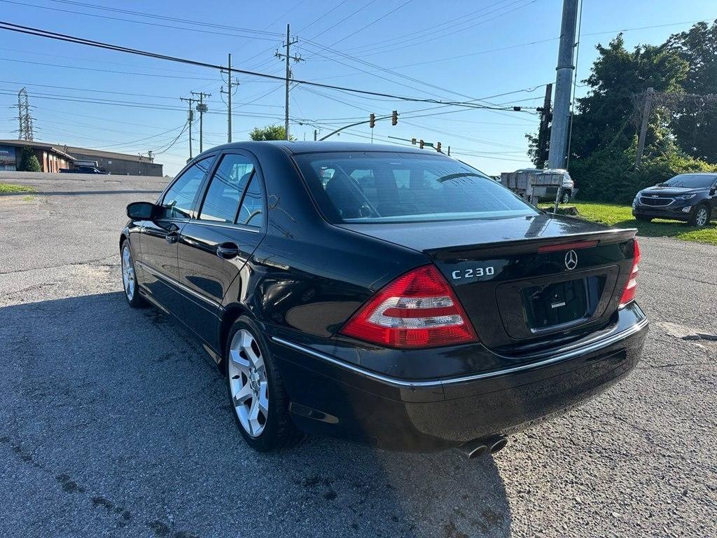 Mercedes-Benz C-Class 4dr Sdn 2.5L Sport RWD 2007