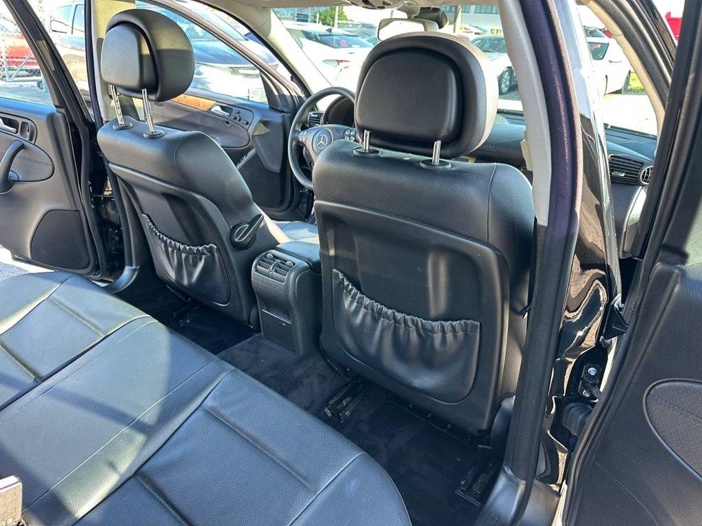 Mercedes-Benz C-Class 4dr Sdn 2.5L Sport RWD 2007
