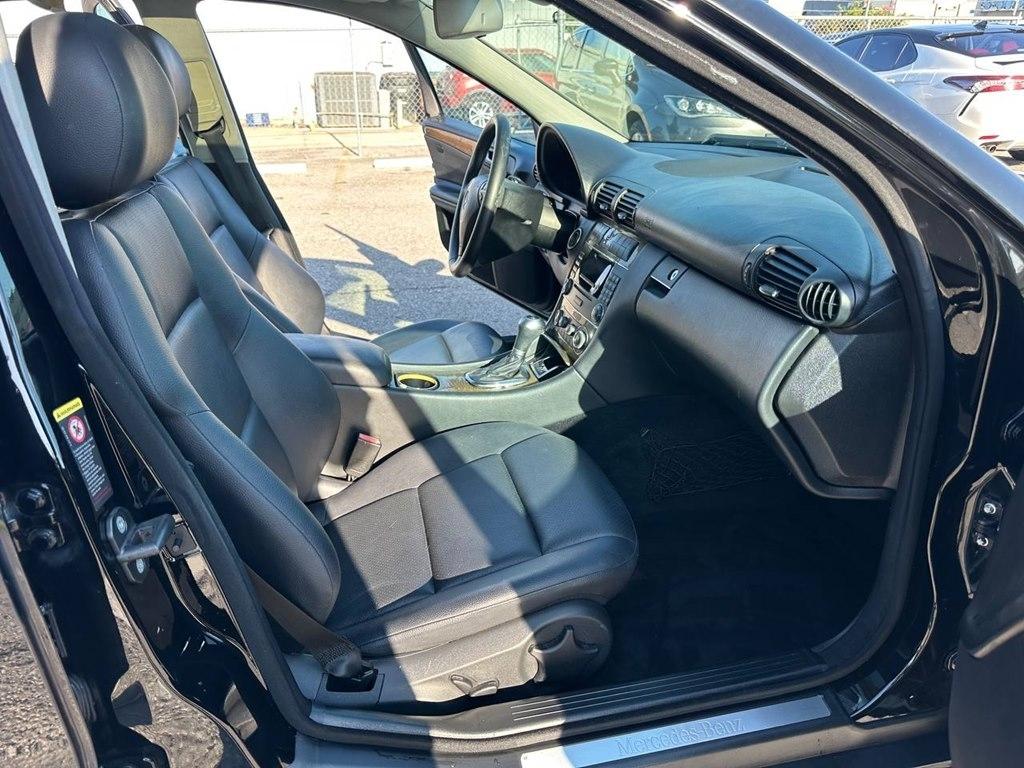 Mercedes-Benz C-Class 4dr Sdn 2.5L Sport RWD 2007
