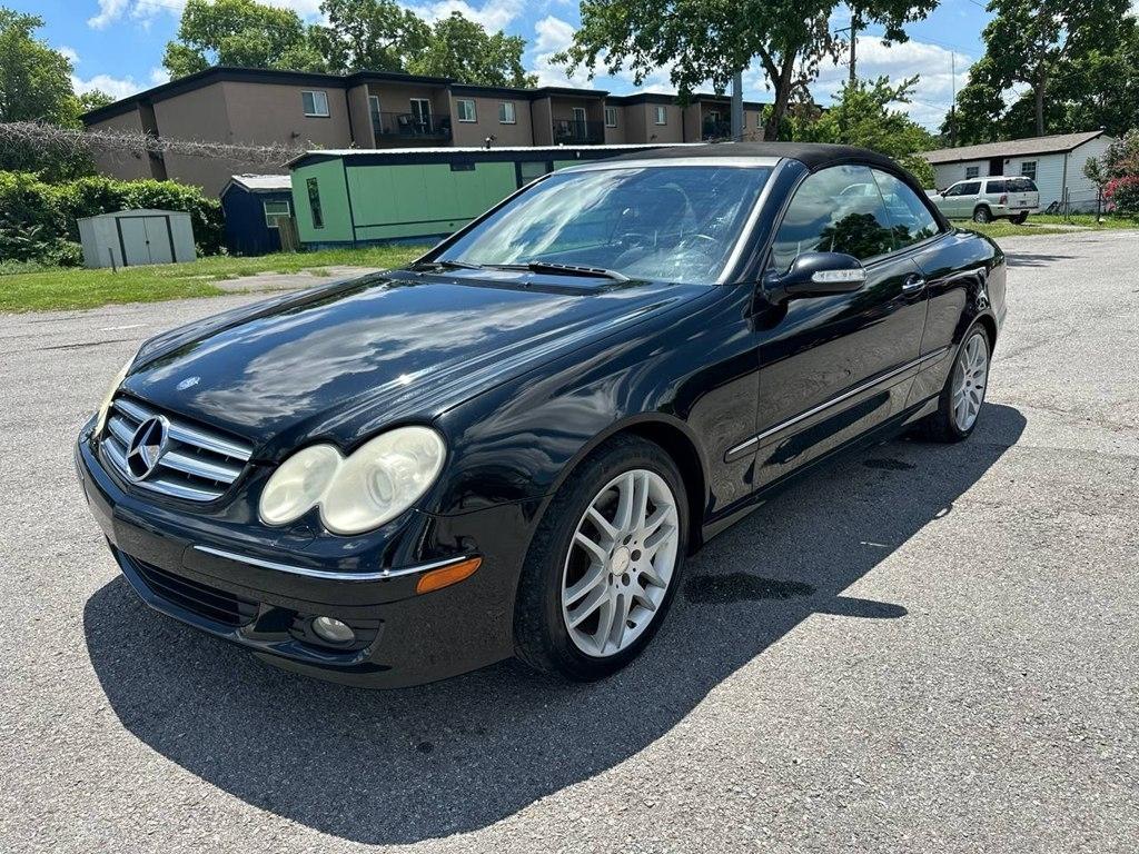 Mercedes-Benz CLK-Class 2dr Cabriolet 3.5L 2009