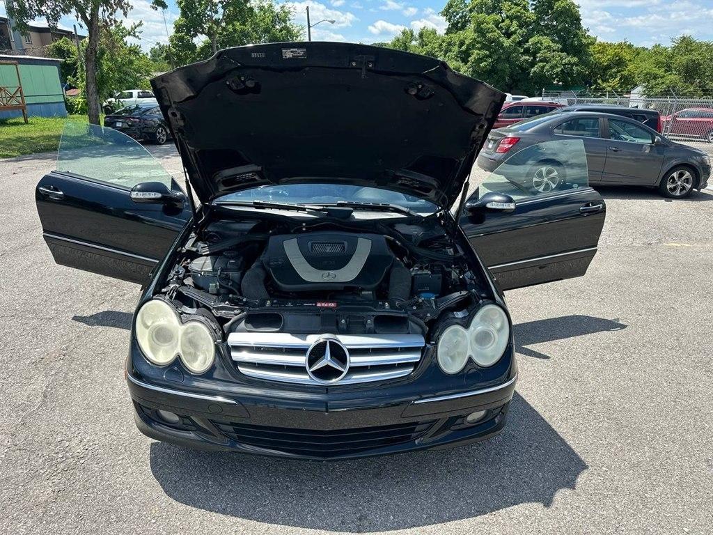Mercedes-Benz CLK-Class 2dr Cabriolet 3.5L 2009
