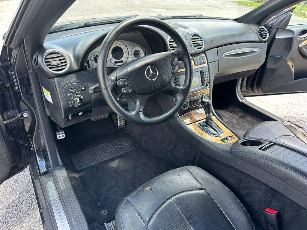 Mercedes-Benz CLK-Class 2dr Cabriolet 3.5L 2009