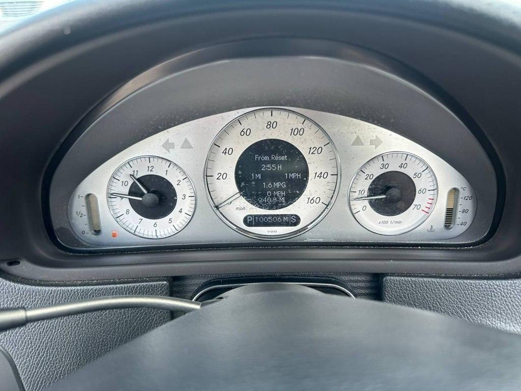 Mercedes-Benz CLK-Class 2dr Cabriolet 3.5L 2009
