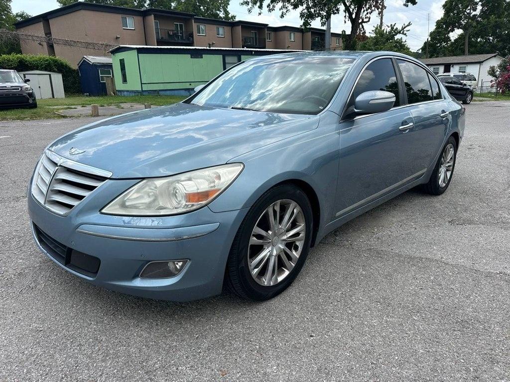 Hyundai Genesis 4dr Sdn V8 2011