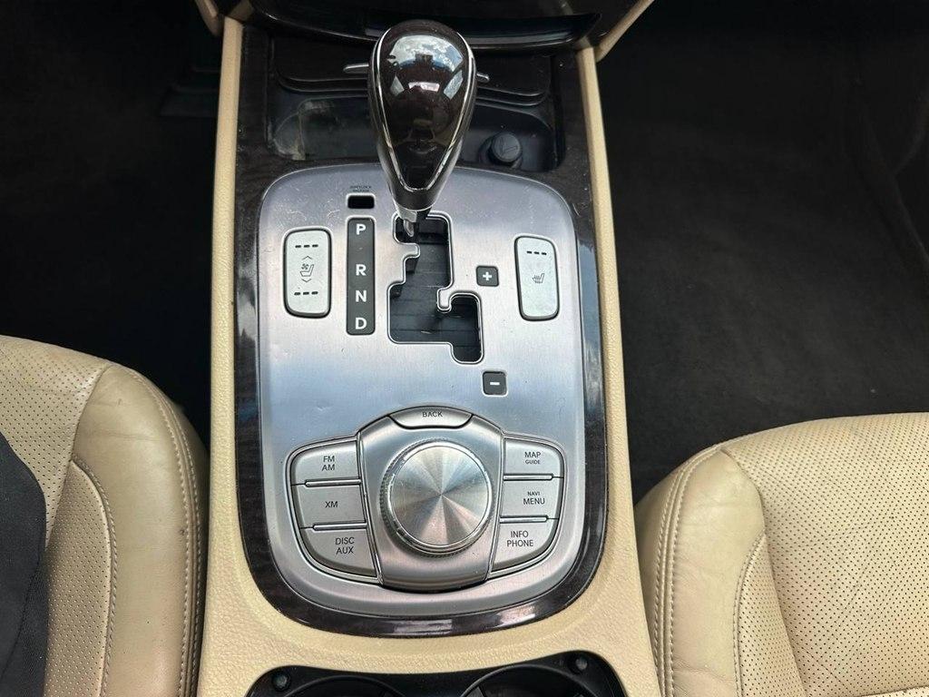 Hyundai Genesis 4dr Sdn V8 2011