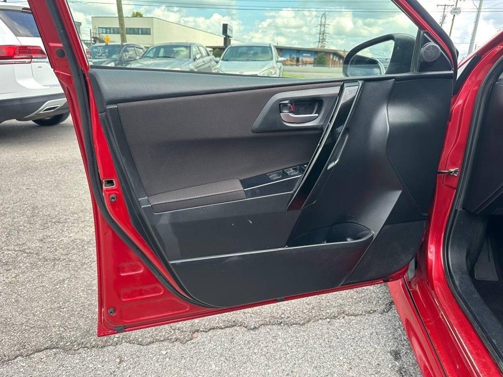 Toyota Corolla iM CVT (Natl) 2017