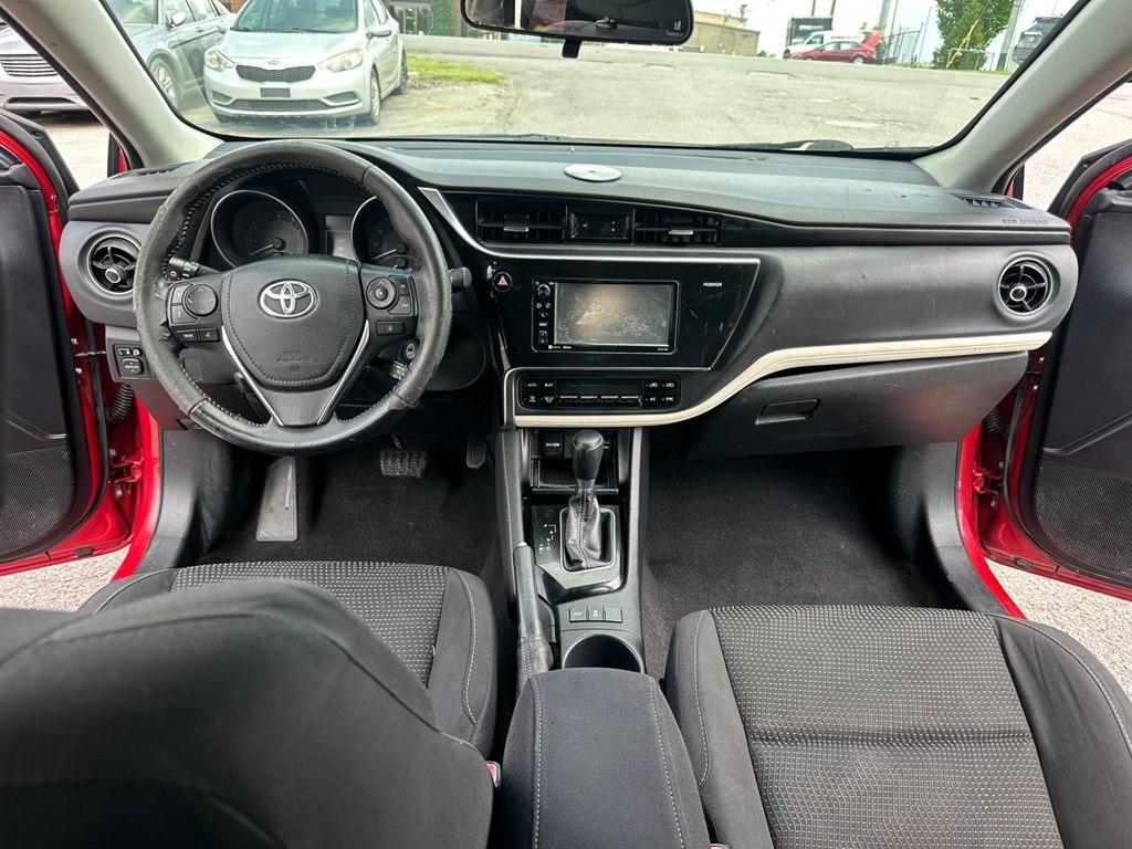 Toyota Corolla iM CVT (Natl) 2017
