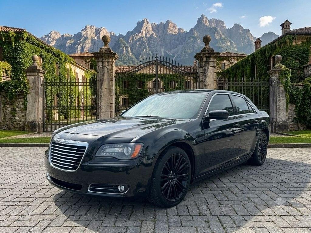 Chrysler 300 4dr Sdn V6 300S RWD 2012