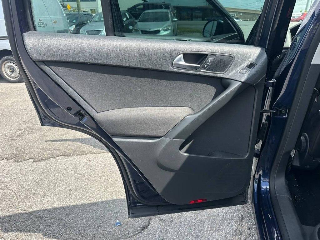 Volkswagen Tiguan 2WD 4dr Auto R-Line 2015
