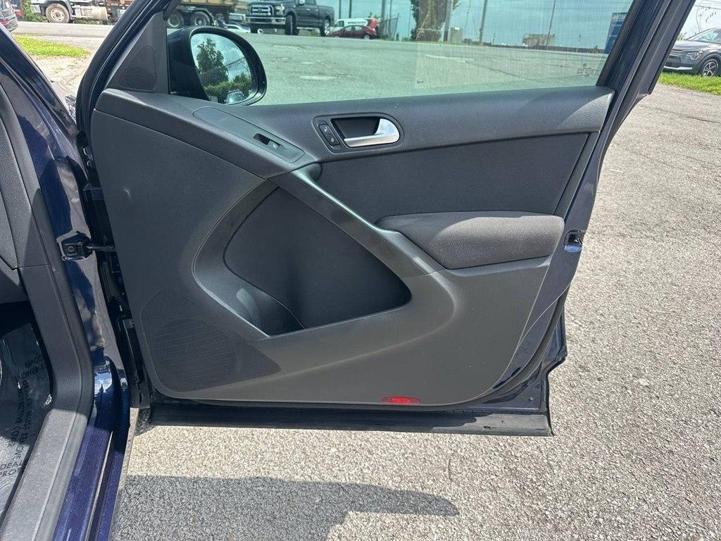 Volkswagen Tiguan 2WD 4dr Auto R-Line 2015